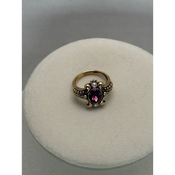 Avon Queensbury Ring size 5 - Picture 4 of 5